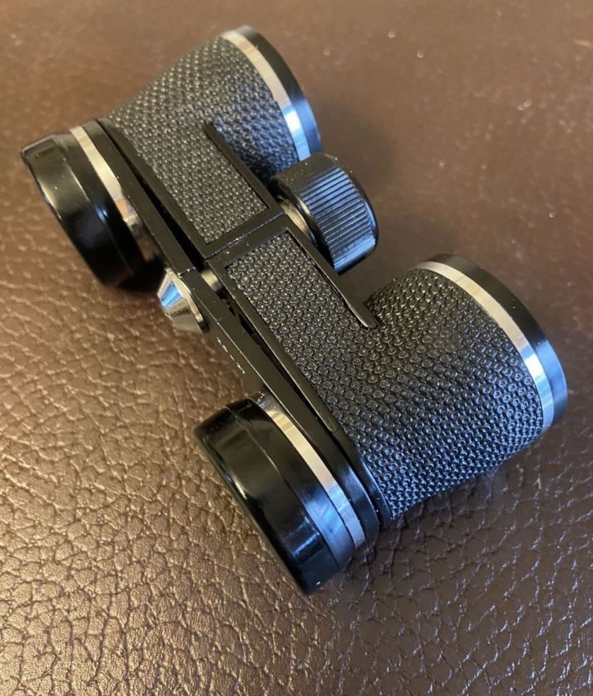 Binoculars theater, Vintage