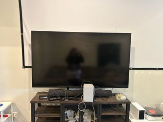 Samsung TV and sound bar