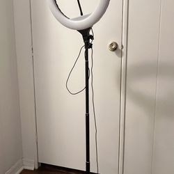 Ring Light With Adjustable Tripod