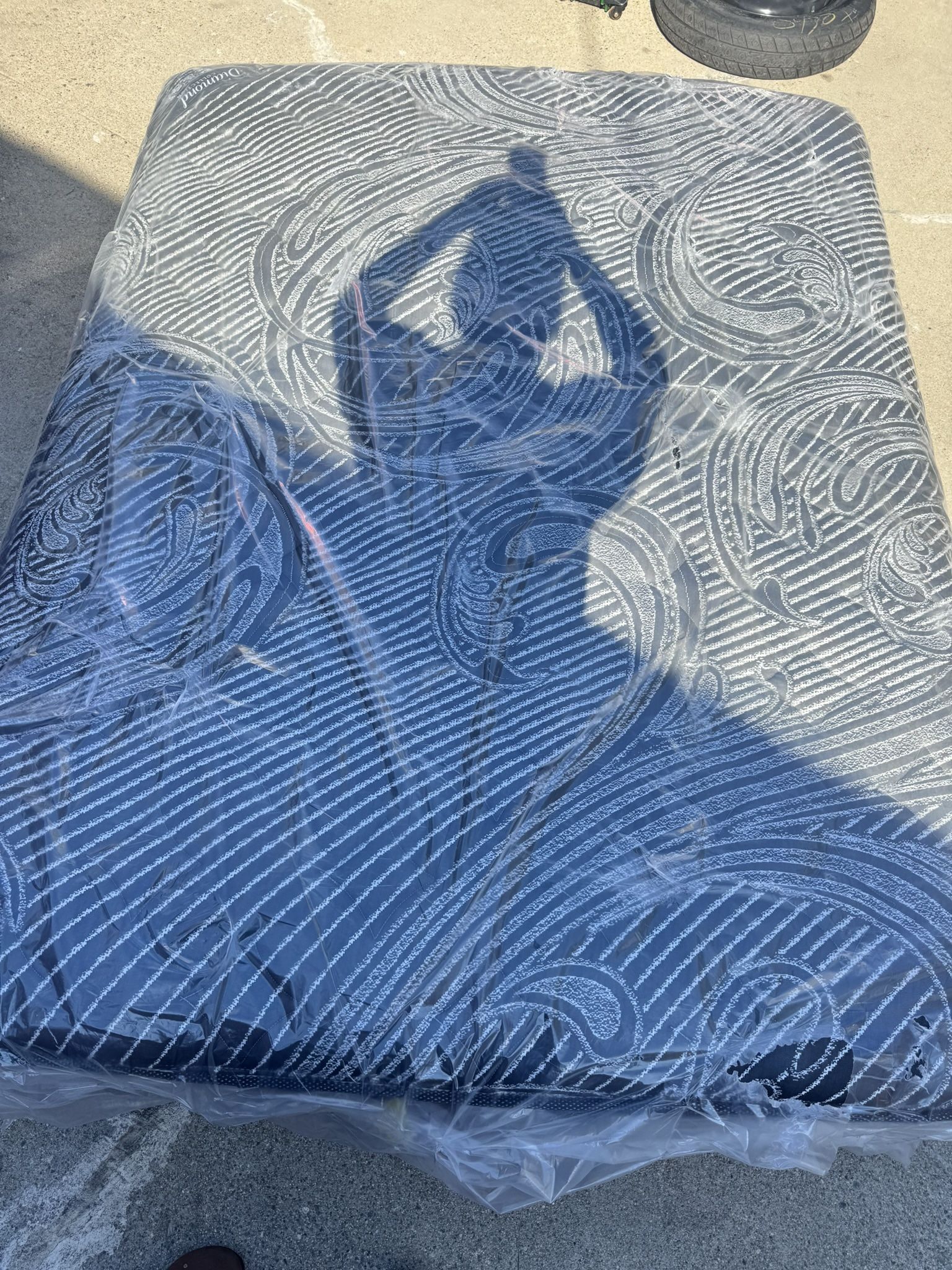 Queen Mattress And Queen Bed Frame