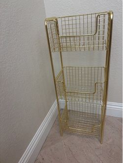 Gold organizer