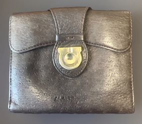 Authentic Salvatore Ferragamo XE0527-055 Rouge Noir Wallet - Bordeaux Calf