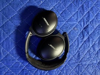 Bose QuietComfort 35 II Noise Cancelling Bluetooth Wireless, Over Ear Headphones w/microphone