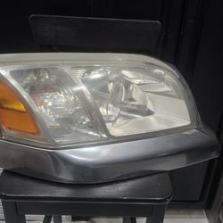 OEM 2006-2009 MITSUBISHI RAIDER RIGHT HEADLIGHT PASSENGER SIDE 06 07 08 09 LAMP