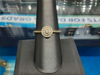 Women's Ring - Yellow Gold 14k (.585) 2.8 grams Size 8