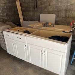Sink base cabinet