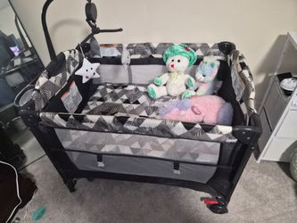 5-in-1 Baby Bassinet Bedside Sleeper