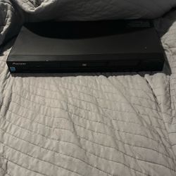 Pioneer DV-400V K DVD Player