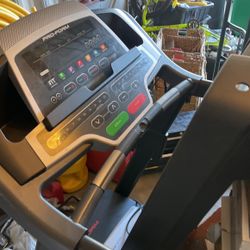 Treadmill 