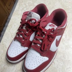 Red Dunks 