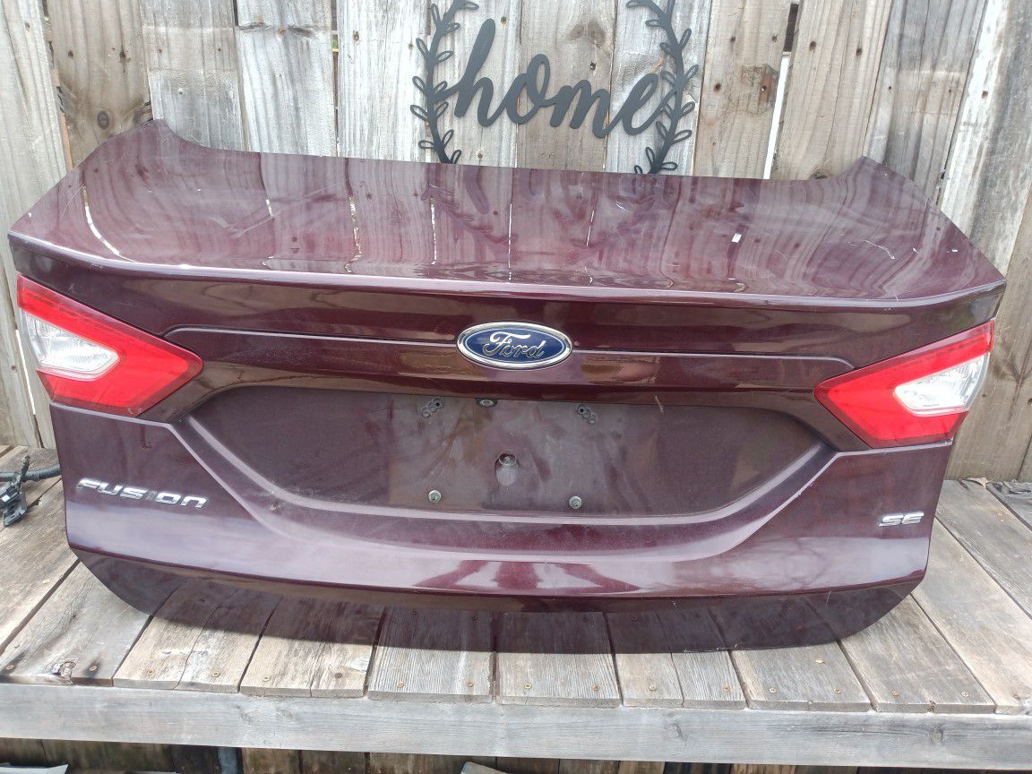 13-18 Ford Fusion Trunk 