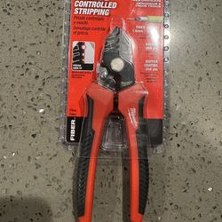 Milwaukee Tri-hole Fiber Stripper