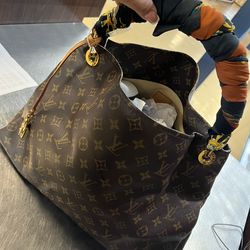 Louis Vuitton bag