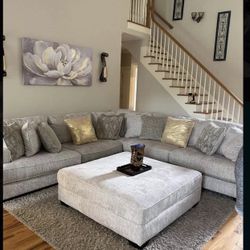 Bovarian Beige 4 Piece Upholstery Sectional Couch 👍 New Brand 👍 Financing Option👍