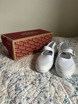 Vans Mary Jane’s Size 9