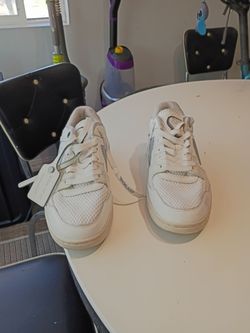 Off white brand shoes