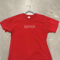 Supreme kaws Logo Tee
