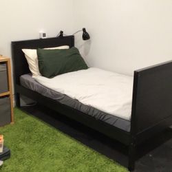 Twin bed frames/bunk beds