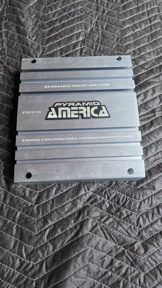 2000 Watt Amplifier