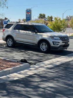 2017 Ford explorer xlt sport