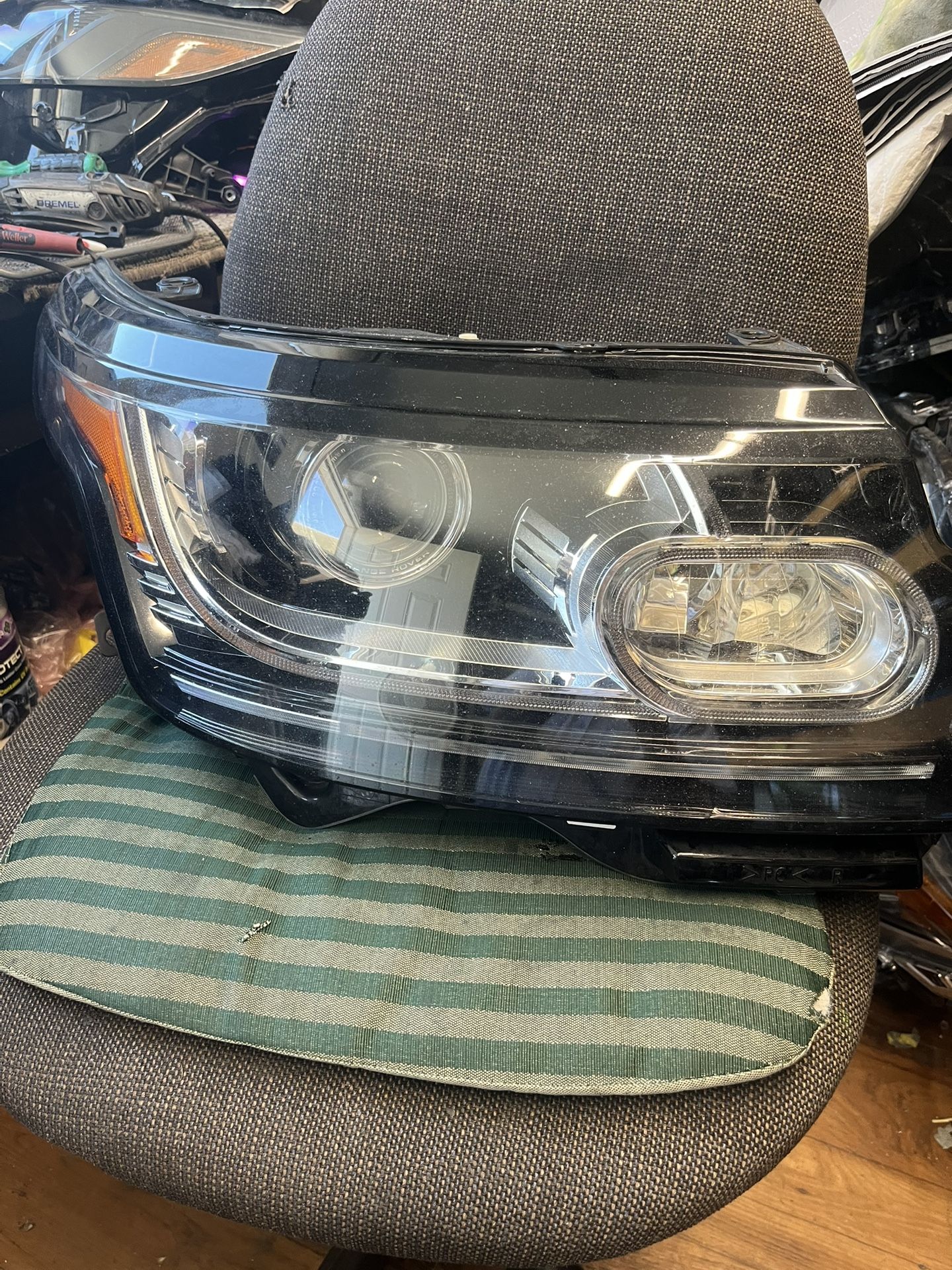 2014-16 LAND ROVER RIGHT HEADLIGHT