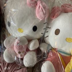 Hello kitty plushie 