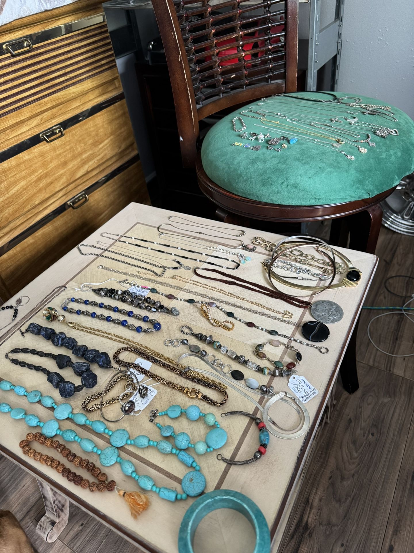 Ladies women's girls vintage jewelry necklaces bracelets pendants for sale in dade city FL