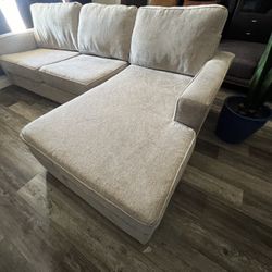 Sectional Couch Free Delivery 