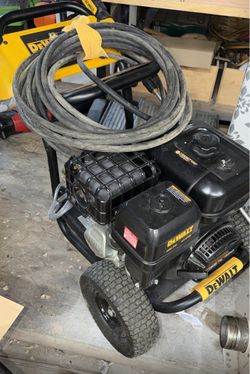 High-pressure water compressor
