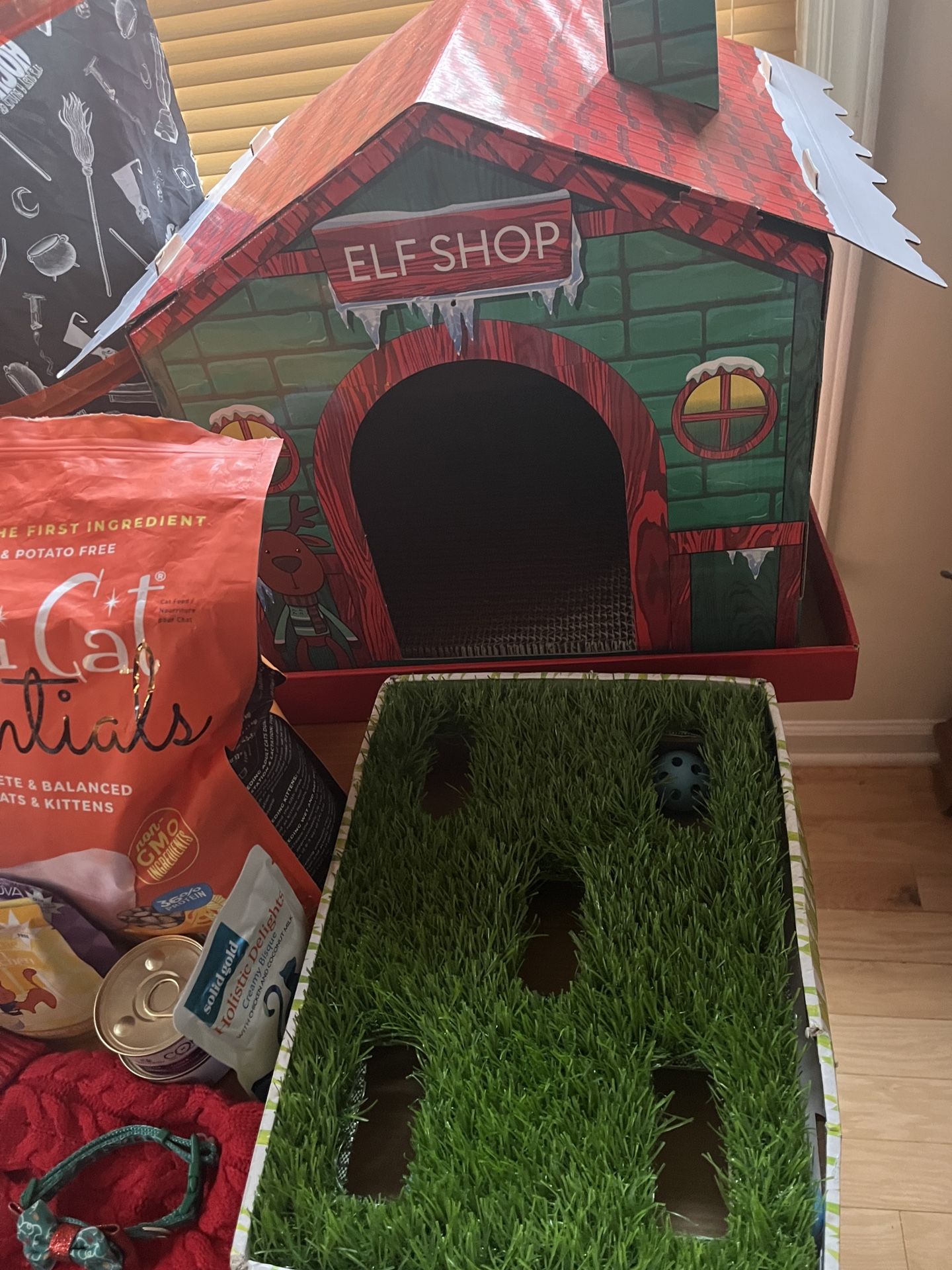 Kitty Cat Litter Toys Food Litter Box