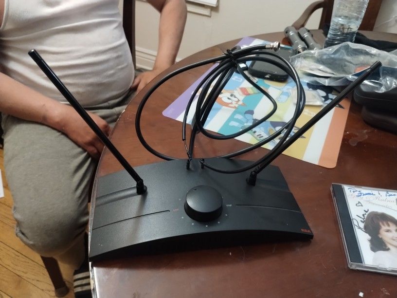 TV Antenna 