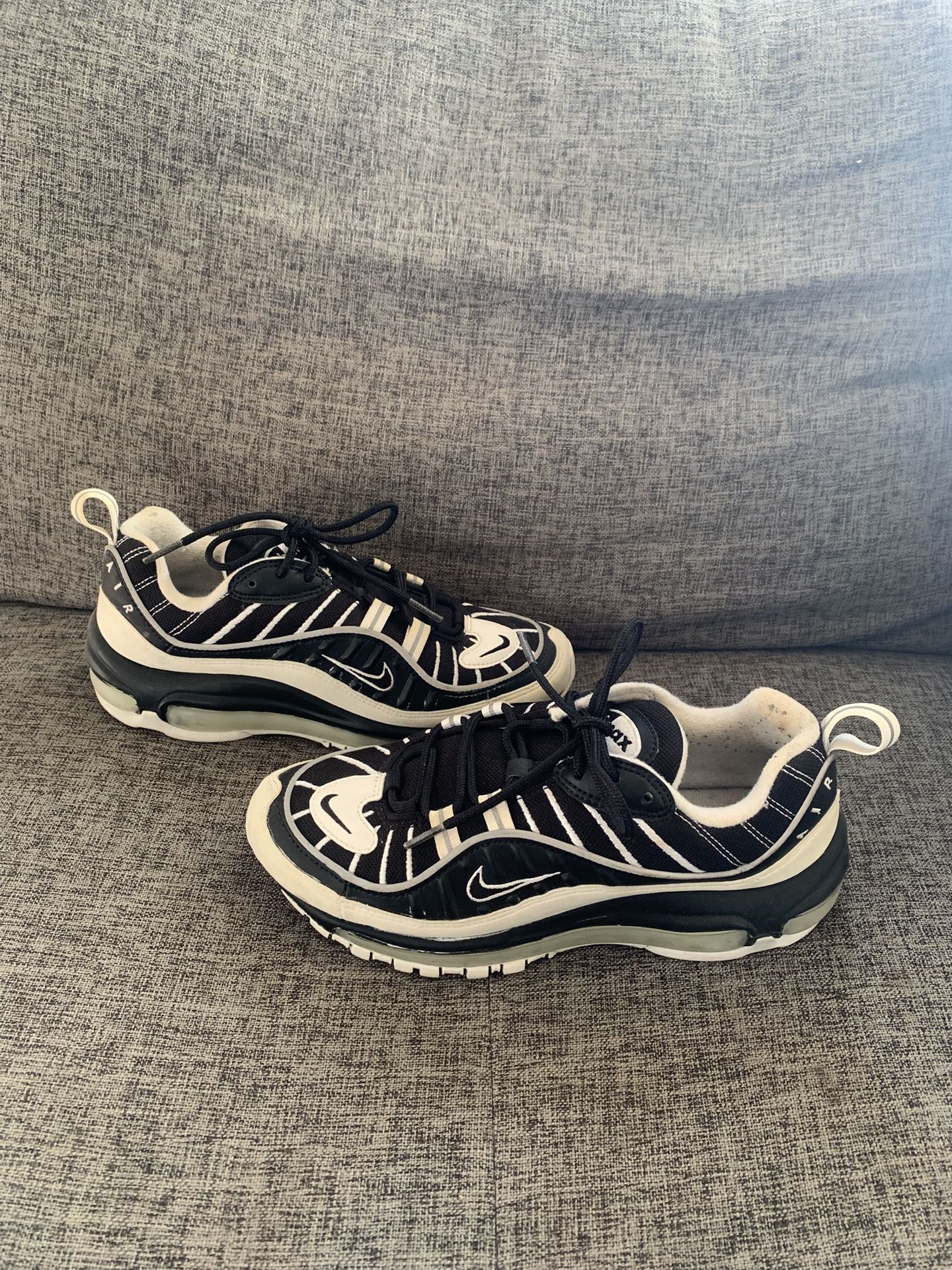 Nike Air Max 98 GS Running Shoe Black/Si
