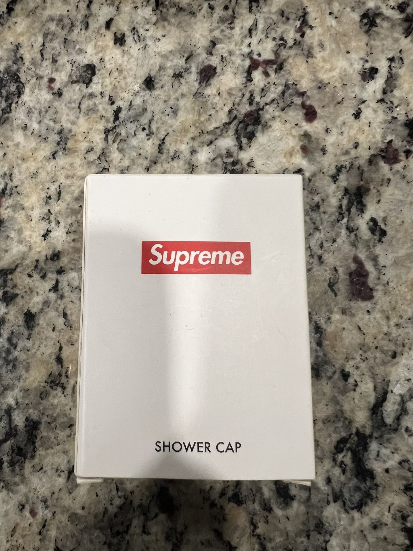 New SUPREME SHOWER CAP & BOX LOGO