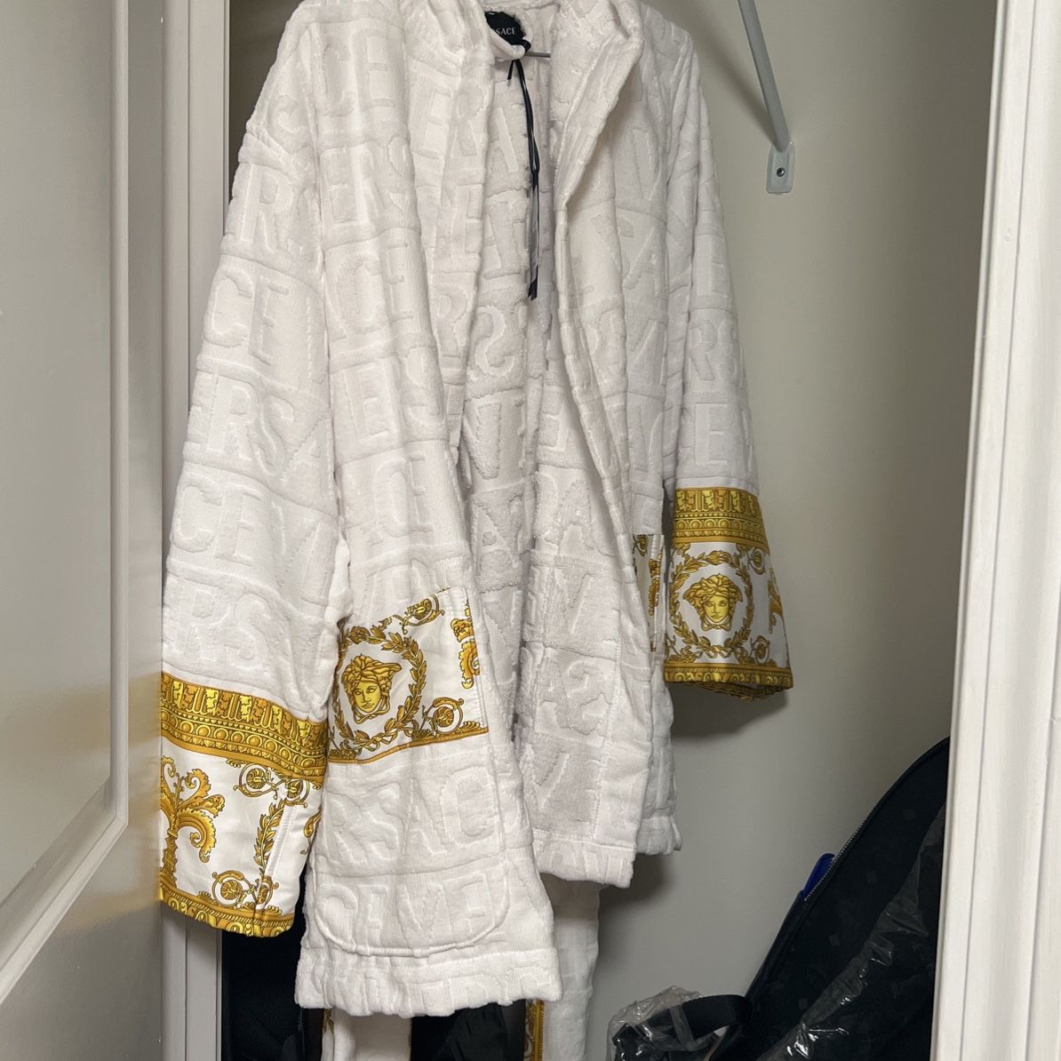 Versace Short Robe With Hood With Receipt 