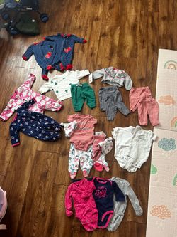 Newborn baby clothes (variety)