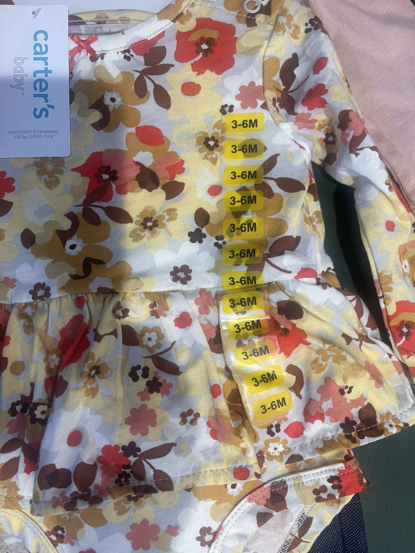 Brad New! 2 Set Of Baby Clothes And Babygo Ball $15 For All
