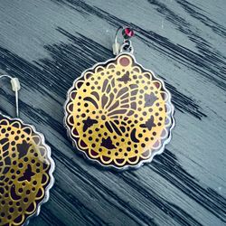 🌹Vintage Round Red & Golden Butterfly Filigree Earrings w Red Gemstone