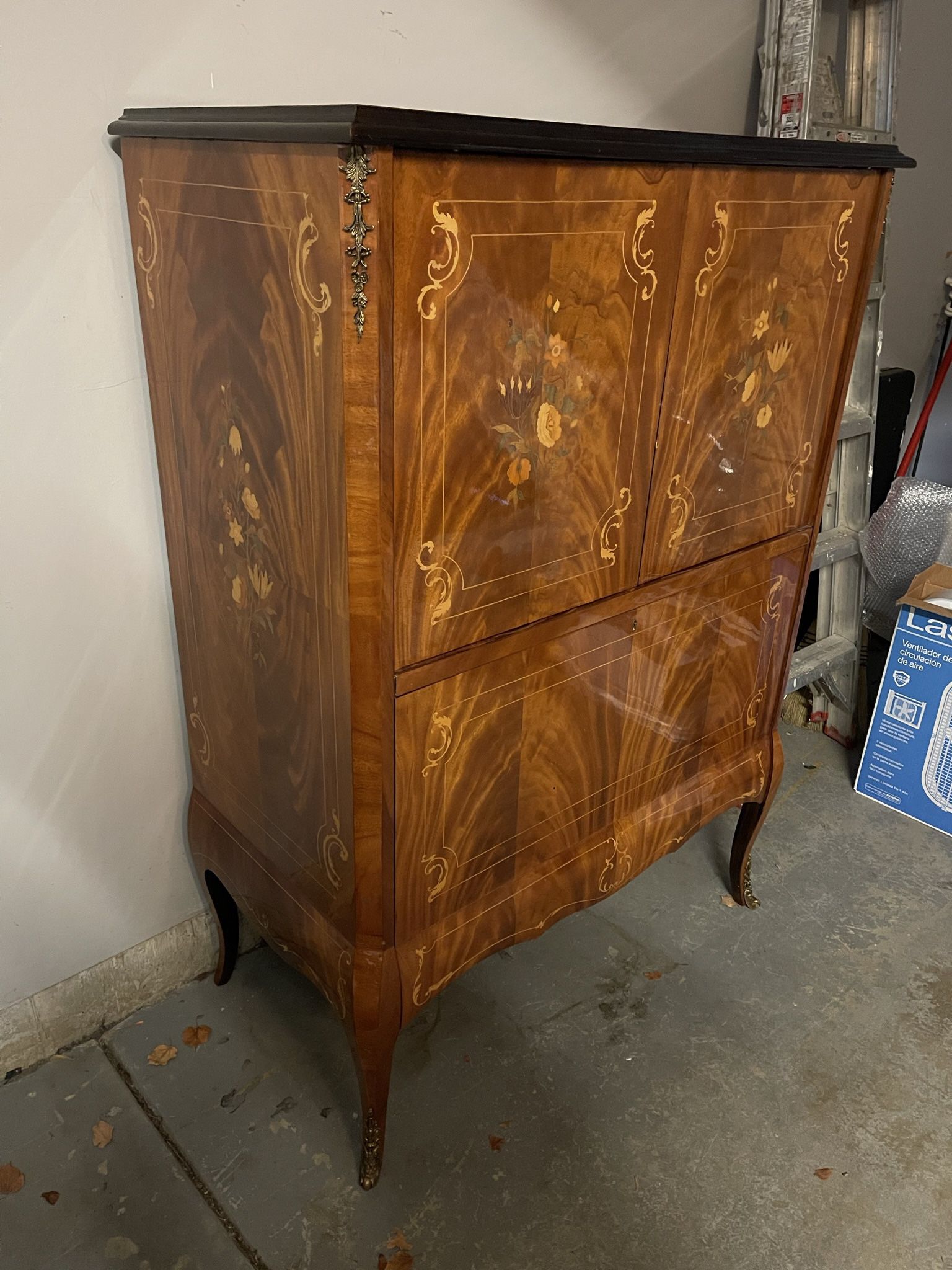 Antique Italian Wood Dresser 