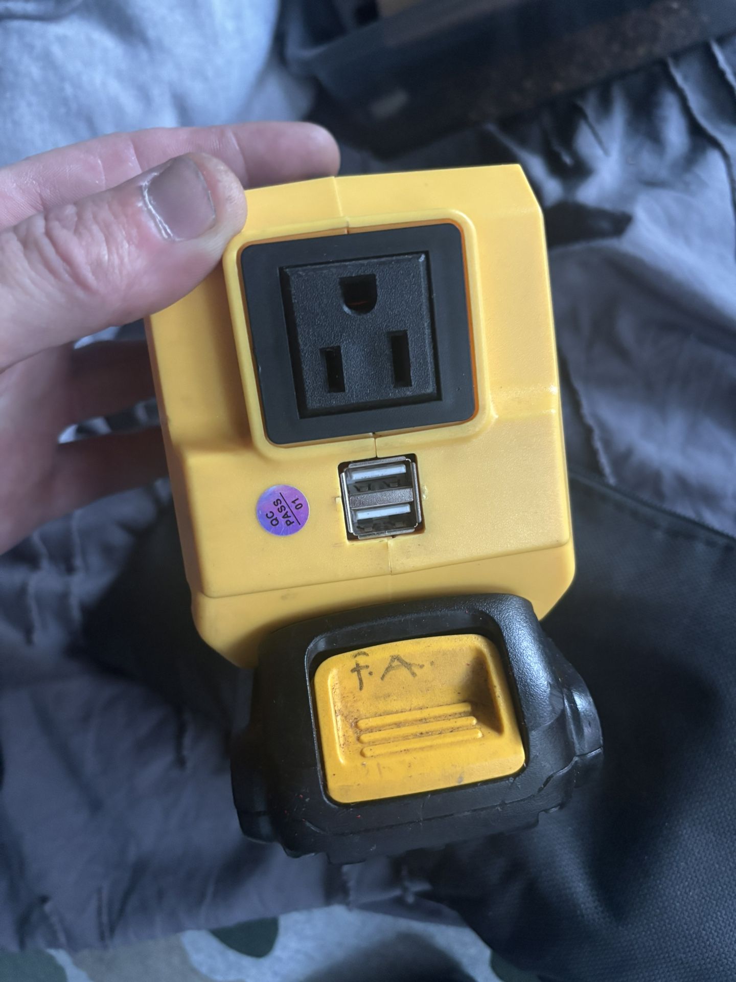 Power Inverter For Dewalt Batteries