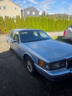 1990 Lincoln
