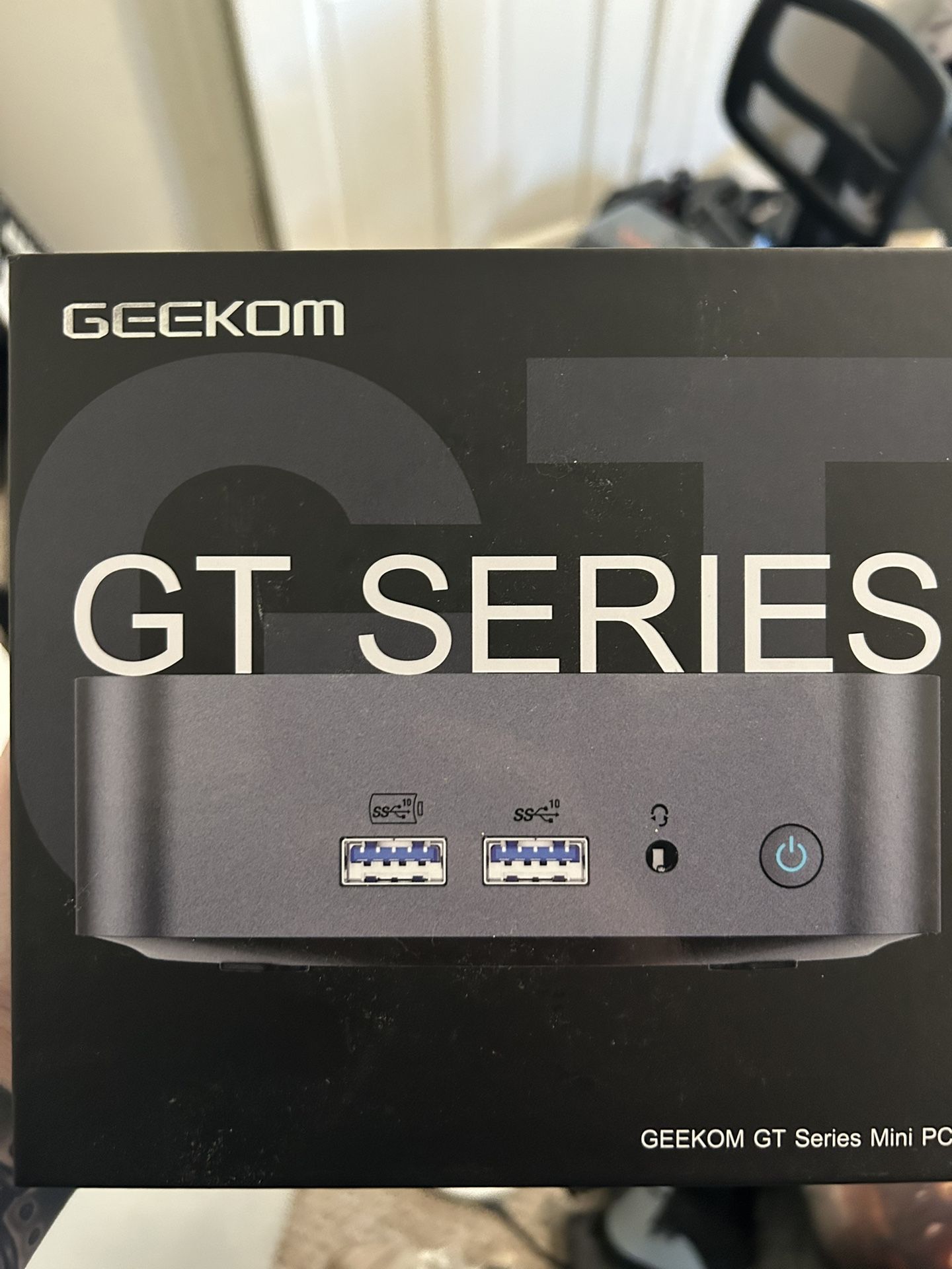 Geekom Mini PC Intel Core I7, 32 GB Ram, 1 TB SSD