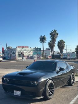 2017 Dodge challenger SXT