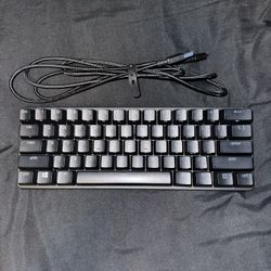 Razer Huntsman Mini 60% keyboard Purple Switch