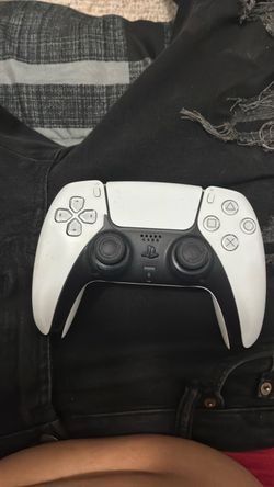 PS5 controller