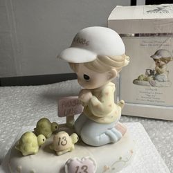 Precious Moments "Growing In Grace" Age 13 brunette porcelain bisque figurine