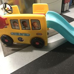 Bonito Bus Con RESBALADILLA