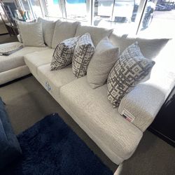 Cozy Beige Sofa Chaise $2399💛✨