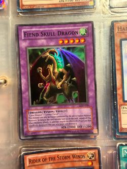 Fiend Skull Dragon (LOD-039), a Super Rare Fusion Monster from the Legacy of Darkness set