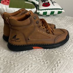 Men’s Waterproof Boots Size 43 (9-9.5) 