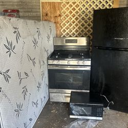 Refrigerator, Stove And Microwave Set ( Queen Mattress) 